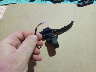 Maneta patinete eléctrico negra