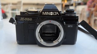 Cámara analógica Minolta X-700 Negra