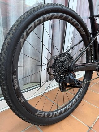 Bicicleta de MTB Trek Supercaliber 9.7 carbono
