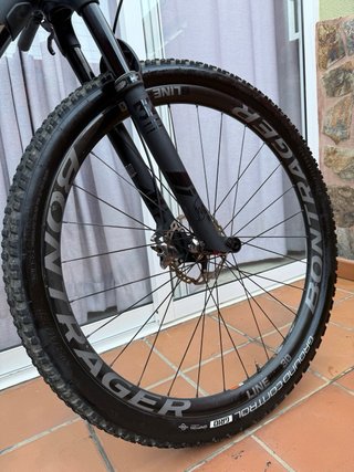 Bicicleta de MTB Trek Supercaliber 9.7 carbono