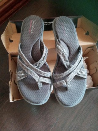 Sandalias Skechers 40 Cali con Memory Foam