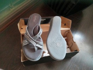 Sandalias Skechers 40 Cali con Memory Foam