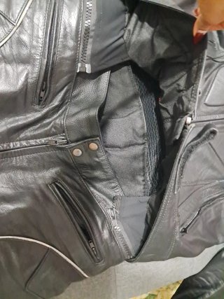 Traje de moto cuero negro