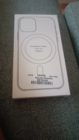 Funda iPhone 13 Mini Transparente Magnética