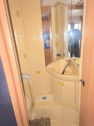 Caravana Knaus Sudwind 400