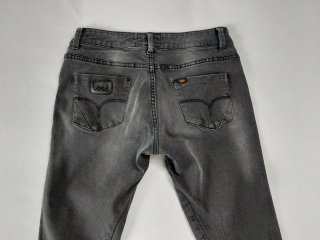 Jeans Lois pitillo estilo motero