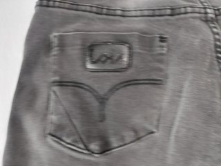 Jeans Lois pitillo estilo motero