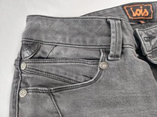 Jeans Lois pitillo estilo motero