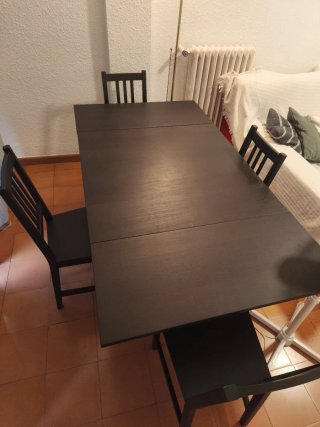 Mesa comedor extensible + 4 sillas