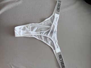 Tanga Victoria's Secret Blanco Talla M