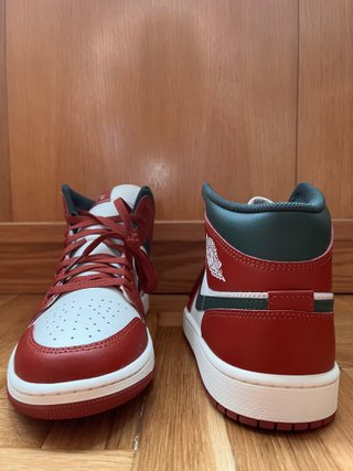Nike Air Jordan 1 Mid burdeos/verde