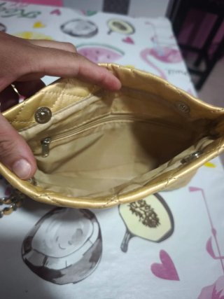 Bolso de fiesta dorado