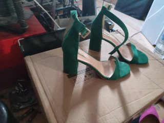 Zapatos de tacón verde para mujer