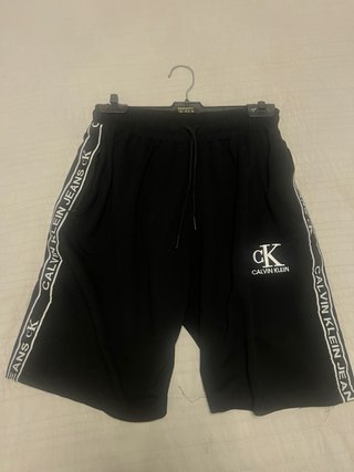 Conjunto Calvin Klein Jeans Negro Camiseta + Short