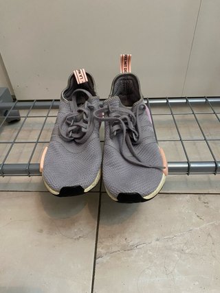 Adidas NMD Gris y Rosa Talla 42