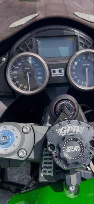 Kawasaki ZZR1400 Performance Sport
