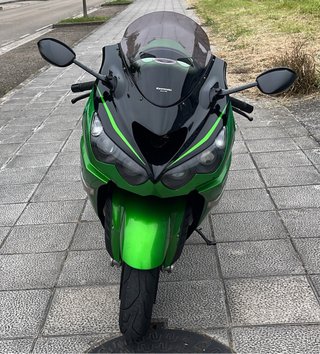 Kawasaki ZZR1400 Performance Sport