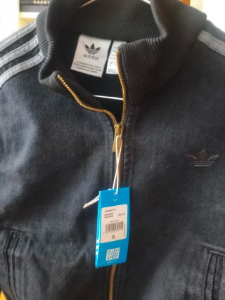 Chaqueta vaquera Adidas negra