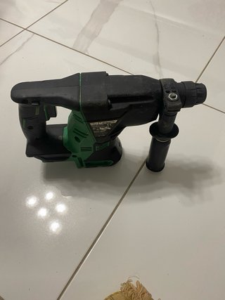 Taladro Percutor Hikoki DH18DBL solo cuerpo