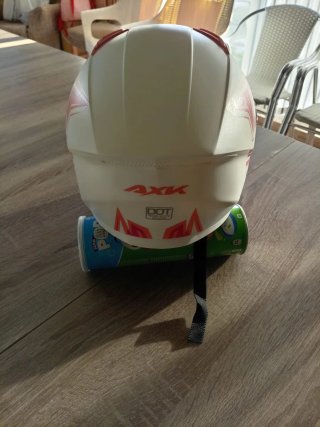 Casco de moto blanco y rosa. Talla M.