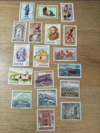 1976. Lote 18 sellos España.