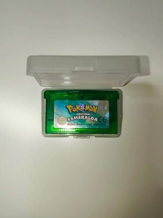 Pokémon Esmeralda GBA