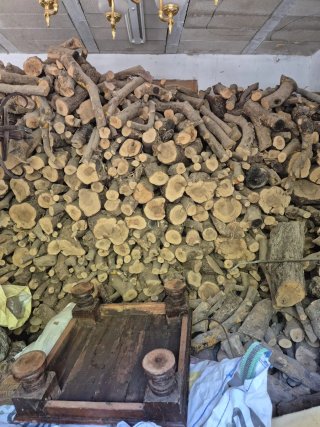 Leña de olivo para chimenea