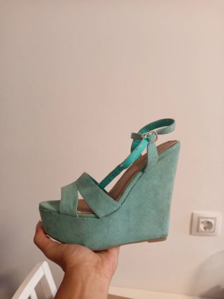Lote 7 pares zapatos y sandalias T.35