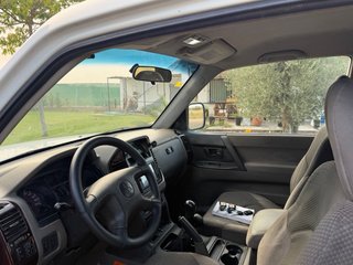 Mitsubishi Montero 2002