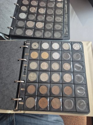 Colección de monedas diversas
