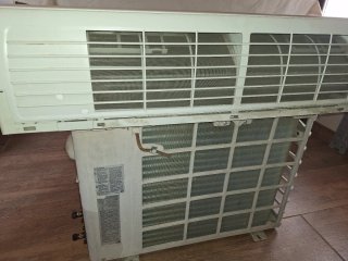 Aire Acondicionado Samsung para piezas o arreglo.