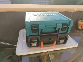 Set Makita 18V 2 Taladros + 2 Baterías cargador.