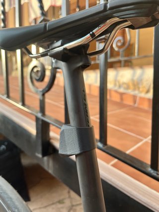 Soporte Garmin Varia tija redonda 27.2mm