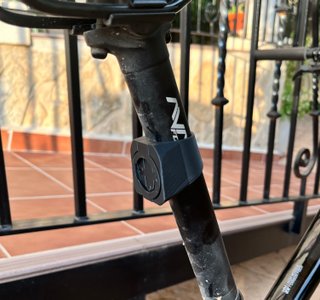 Soporte Garmin Varia Tija Redonda 31.6mm Mtb