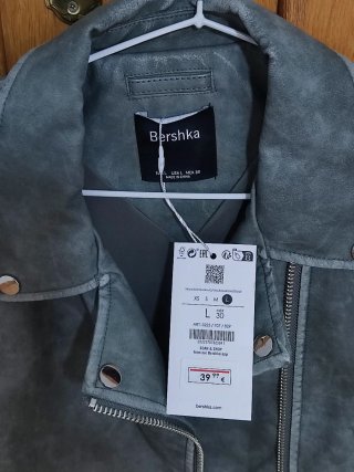 Cazadora Biker Efecto Piel Bershka Talla L