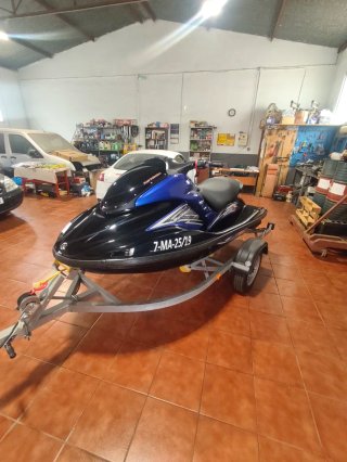 Moto de agua Yamaha GP1300R + Remolque