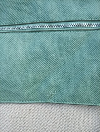 Mochila Misako antirrobo verde y beige,
