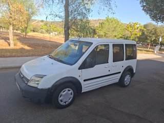 Ford E-Tourneo Courier 2007