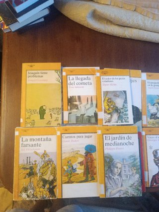 Libros de colegio e instituto 3€ por unidad