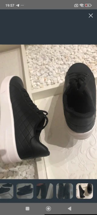 Lote Zapatillas Asics Talla 37 y zapatillas negras