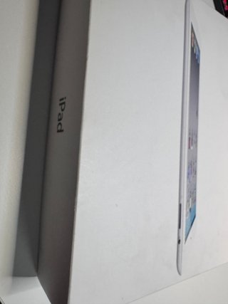 Caja iPad 2 wifi 3G 64 (solo caja)