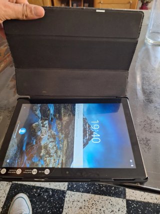 Tableta Lenovo 10 Negra