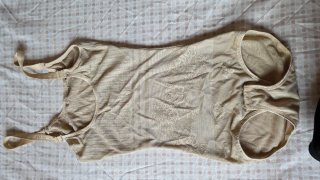 Faja reductora con cremallera y encaje