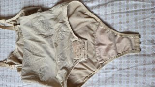 Faja reductora con cremallera y encaje