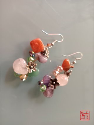 Conjunto collar, pendientes y pulsera de piedra