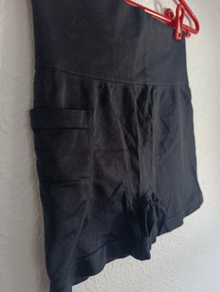 Pantalón corto deportivo negro