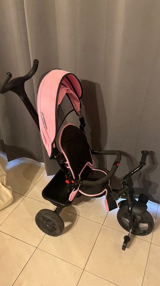 Triciclo rosa para niños hasta 3 años
