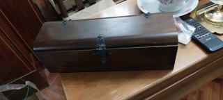 Baúl de madera maciza