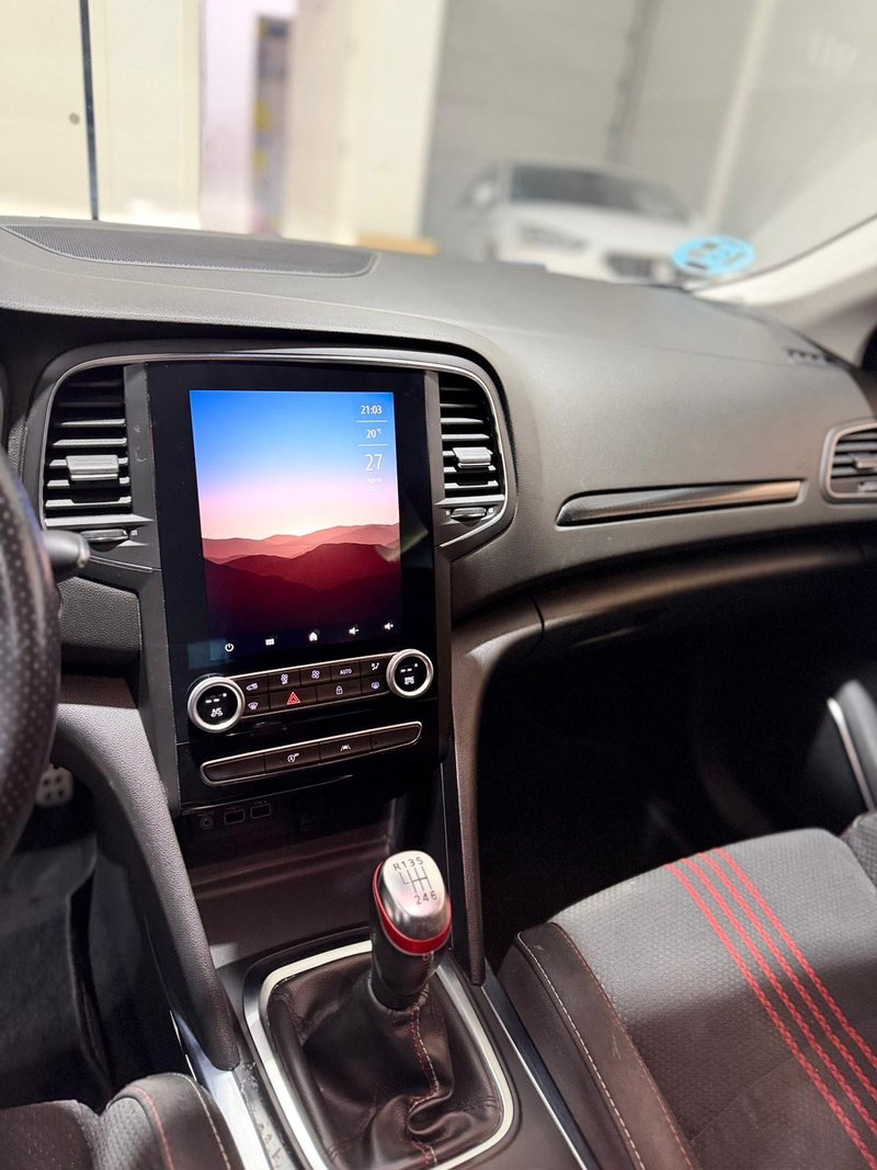 Renault Mégane 2021, foto 10