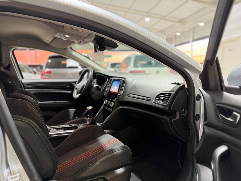 Renault Mégane 2021, foto 15